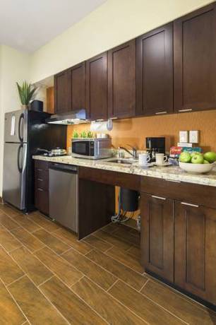 Imagen de la habitación del Hotel Homewood Suites By Hilton Lynnwood Seattle Everett, Wa. Foto 13