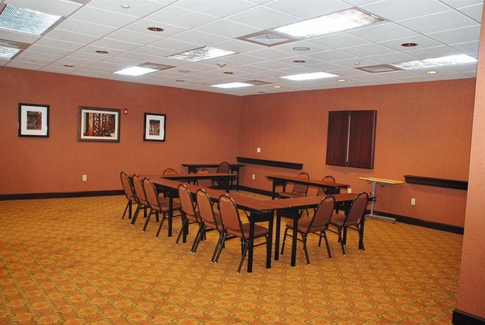 Imagen de los interiores del Hotel Homewood Suites By Hilton Macon-north. Foto 5