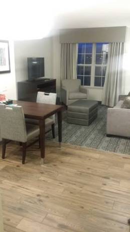 Imagen de la habitación del Hotel Homewood Suites By Hilton Mahwah. Foto 1