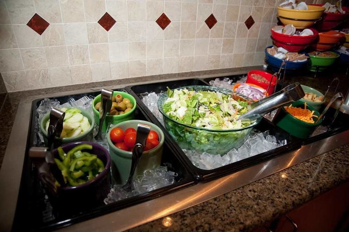 Imagen del bar/restaurante del Hotel Homewood Suites By Hilton Memphis-germantown. Foto 2