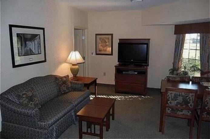 Imagen de la habitación del Hotel Homewood Suites By Hilton Montgomery Eastchase. Foto 18