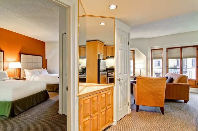 Imagen de los interiores del Hotel Homewood Suites By Hilton Mont-tremblant Resort. Foto 13