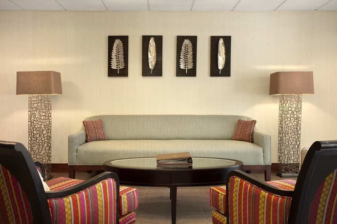 Imagen de los interiores del Hotel Homewood Suites By Hilton Nashville Airport. Foto 10