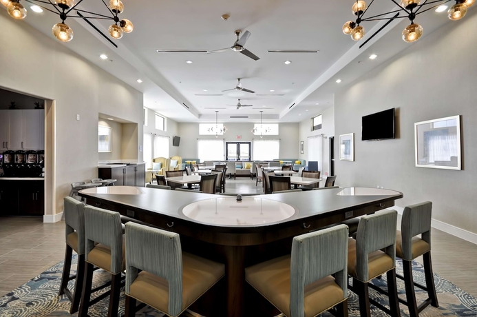 Imagen de los interiores del Hotel Homewood Suites By Hilton New Braunfels. Foto 12