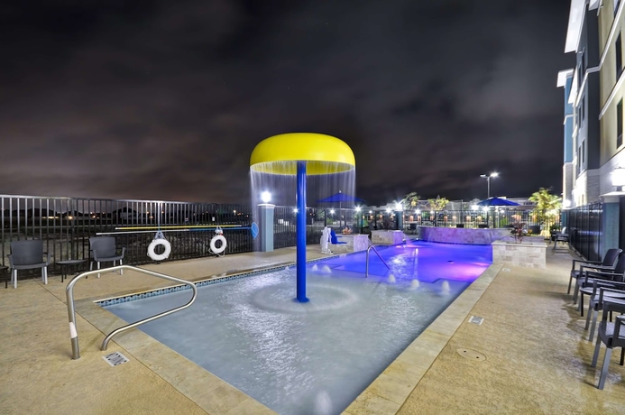 Imagen de la piscina del Hotel Homewood Suites By Hilton New Braunfels. Foto 18