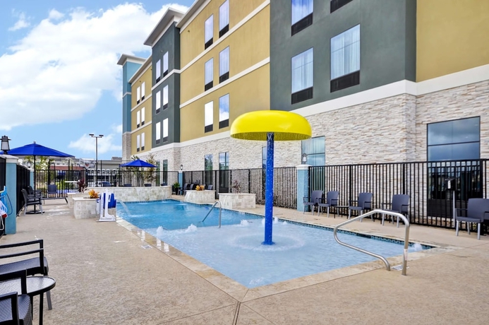 Imagen de la piscina del Hotel Homewood Suites By Hilton New Braunfels. Foto 19