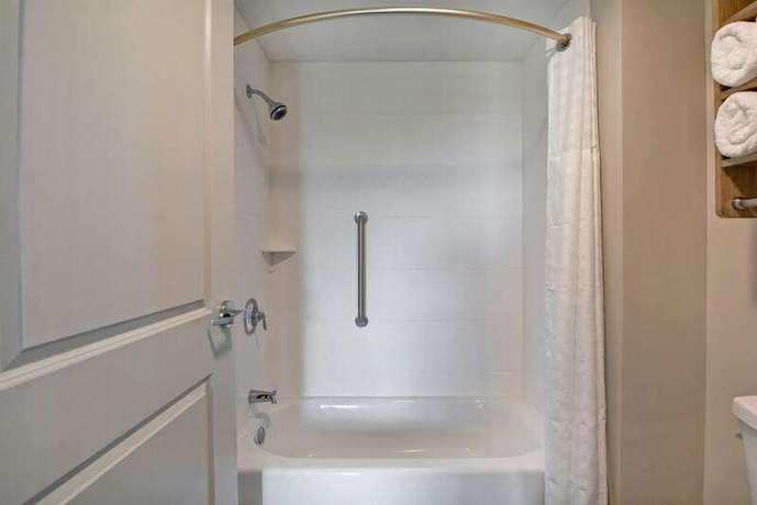 Imagen de la habitación del Hotel Homewood Suites By Hilton New Hartford Utica. Foto 9