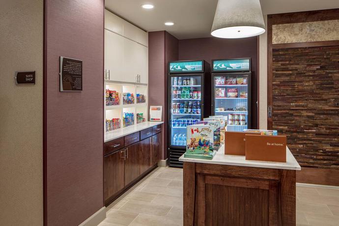 Imagen de los interiores del Hotel Homewood Suites By Hilton New Orleans French Quarter. Foto 9