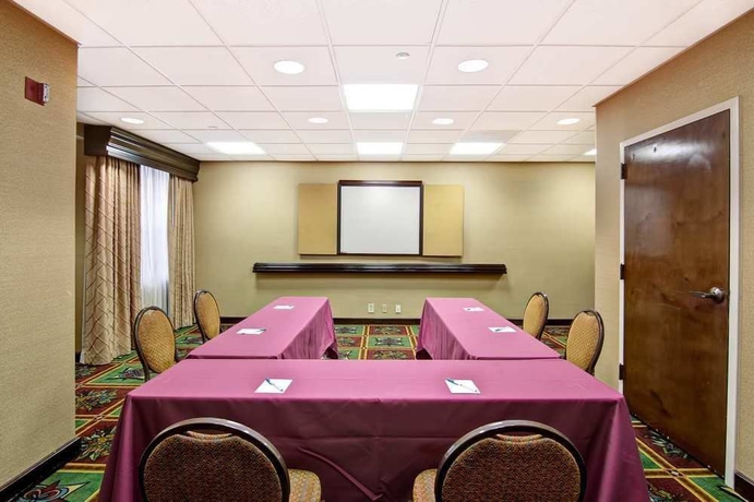 Imagen de los interiores del Hotel Homewood Suites By Hilton North Dallas-plano. Foto 10