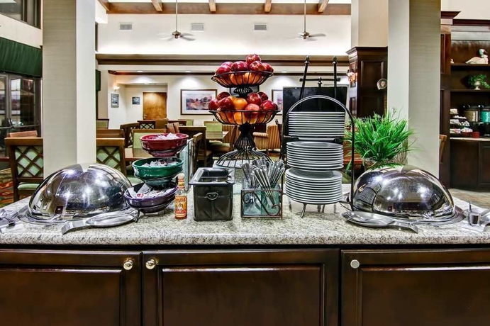 Imagen del bar/restaurante del Hotel Homewood Suites By Hilton North Dallas-plano. Foto 2