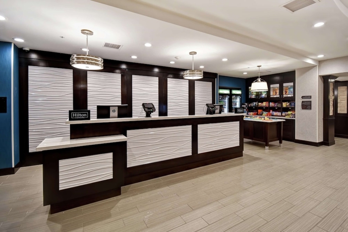 Imagen de los interiores del Hotel Homewood Suites By Hilton Novi Detroit. Foto 16