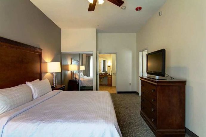 Imagen de los interiores del Hotel Homewood Suites By Hilton Oklahoma City-west. Foto 12