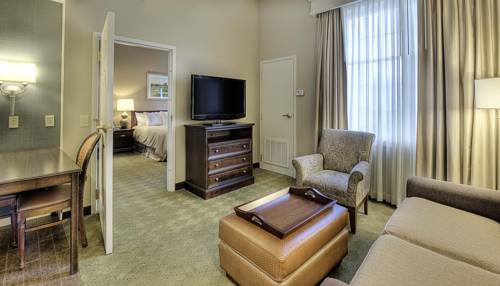 Imagen de la habitación del Hotel Homewood Suites By Hilton Olmsted Village. Foto 7