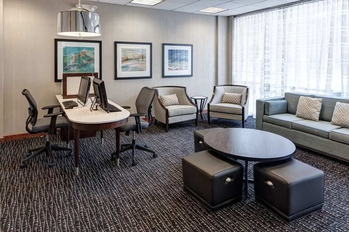 Imagen de los interiores del Hotel Homewood Suites By Hilton Omaha Downtown. Foto 12