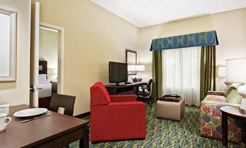 Imagen de la habitación del Hotel Homewood Suites By Hilton Orlando Airport. Foto 4
