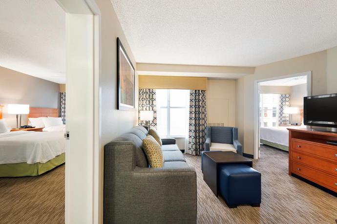 Imagen de la habitación del Hotel Homewood Suites By Hilton Orlando-int'l Drive/convention Center. Foto 2