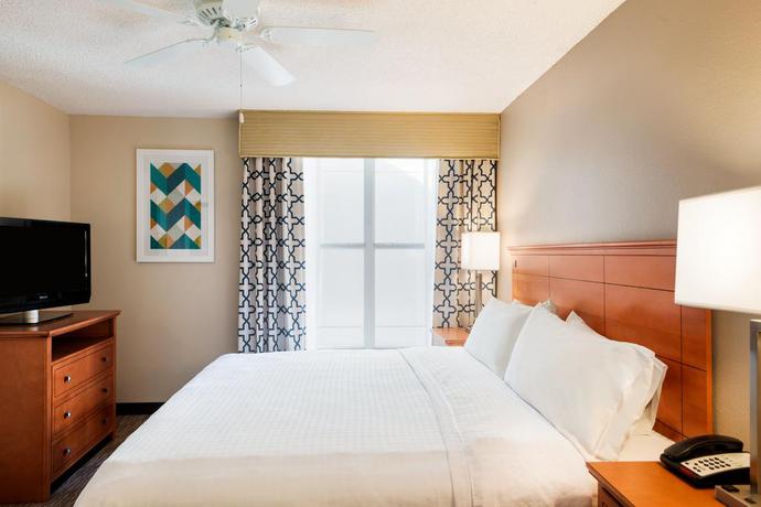 Imagen de la habitación del Hotel Homewood Suites By Hilton Orlando-int'l Drive/convention Center. Foto 6