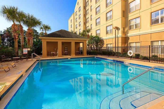 Imagen de la piscina del Hotel Homewood Suites By Hilton Orlando-maitland. Foto 12