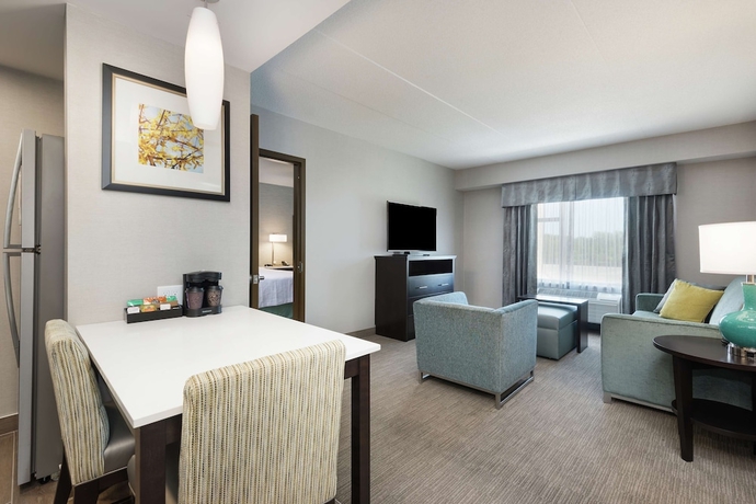 Imagen de la habitación del Hotel Homewood Suites By Hilton Ottawa Airport. Foto 8