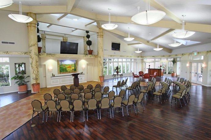 Imagen de los interiores del Hotel Homewood Suites By Hilton Oxnard/camarillo. Foto 11