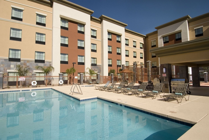Imagen de la piscina del Hotel Homewood Suites By Hilton Phoenix North-happy Valley. Foto 16