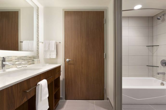 Imagen de la habitación del Hotel Homewood Suites By Hilton Pittsburgh Downtown. Foto 11