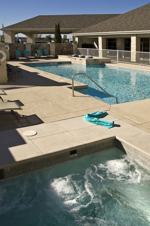 Imagen de la piscina del Hotel Homewood Suites By Hilton Plano- Richardson. Foto 15