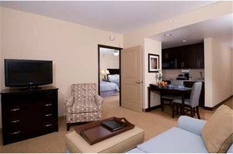 Imagen de la habitación del Hotel Homewood Suites By Hilton Port Saint Lucie-tradition. Foto 10