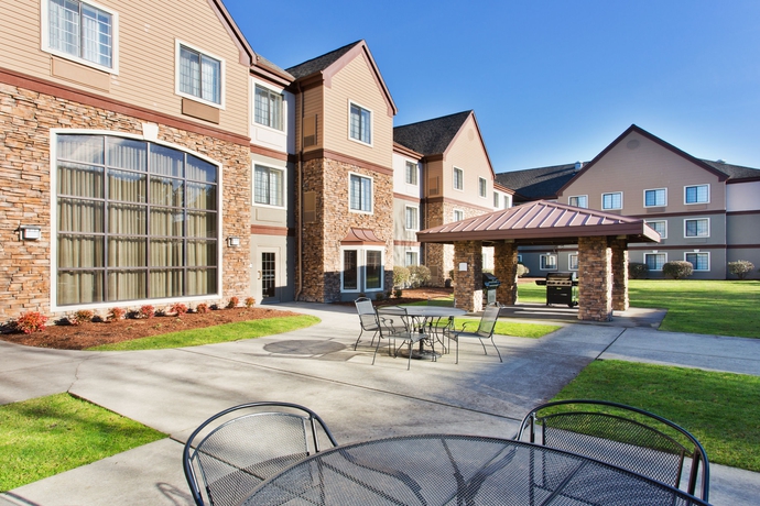 Imagen de los exteriores del Hotel Homewood Suites By Hilton Portland Airport. Foto 5