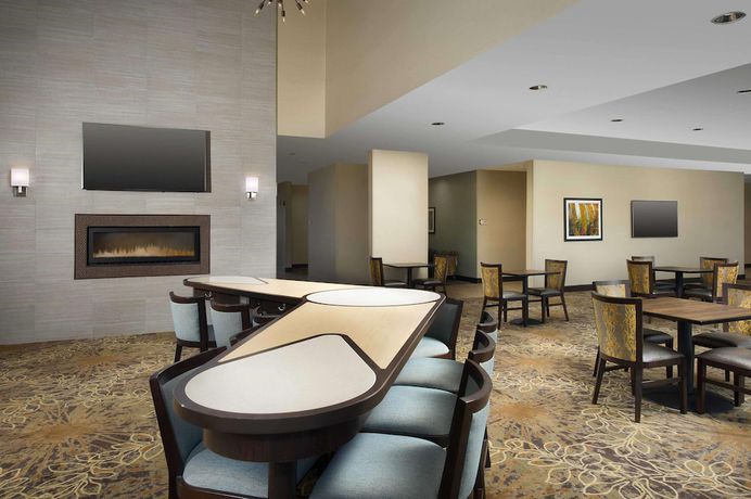 Imagen de los interiores del Hotel Homewood Suites By Hilton San Antonio Airport. Foto 19