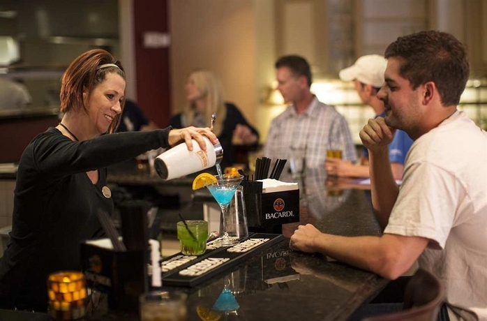 Imagen del bar/restaurante del Hotel Homewood Suites By Hilton San Diego-del Mar. Foto 8