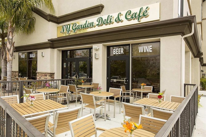 Imagen del bar/restaurante del Hotel Homewood Suites By Hilton San Diego-del Mar. Foto 9
