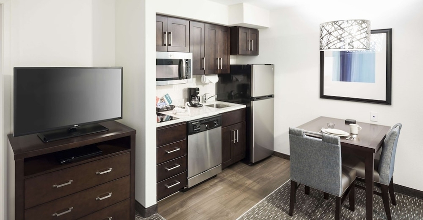 Imagen de la habitación del Hotel Homewood Suites By Hilton San Jose Airport-silicon Valley. Foto 11