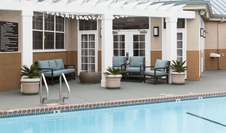Imagen de la piscina del Hotel Homewood Suites By Hilton San Jose Airport-silicon Valley. Foto 18