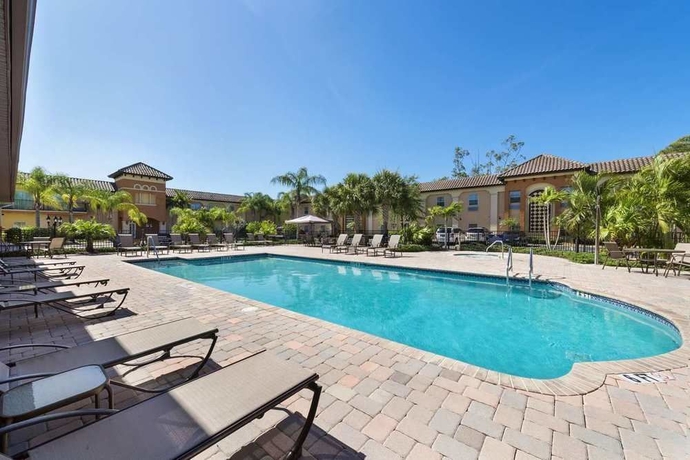 Imagen de la piscina del Hotel Homewood Suites By Hilton Sarasota. Foto 8