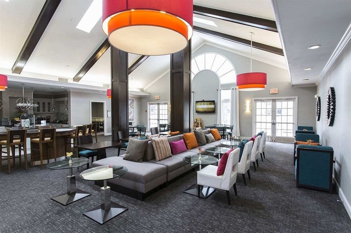 Imagen de los interiores del Hotel Homewood Suites By Hilton Savannah. Foto 8