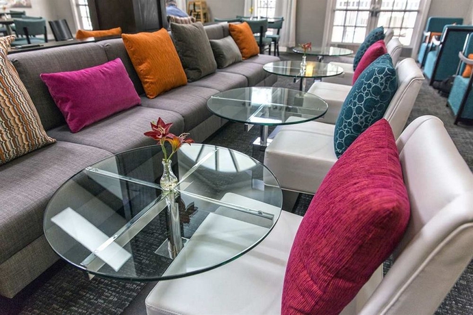 Imagen de los interiores del Hotel Homewood Suites By Hilton Savannah. Foto 12