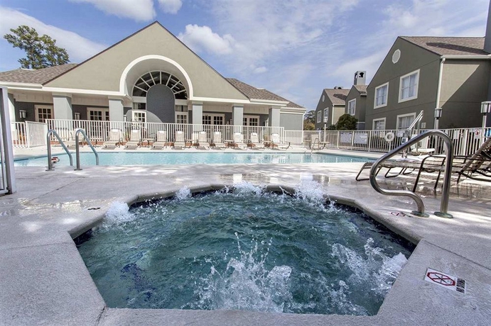 Imagen de los exteriores del Hotel Homewood Suites By Hilton Savannah. Foto 7