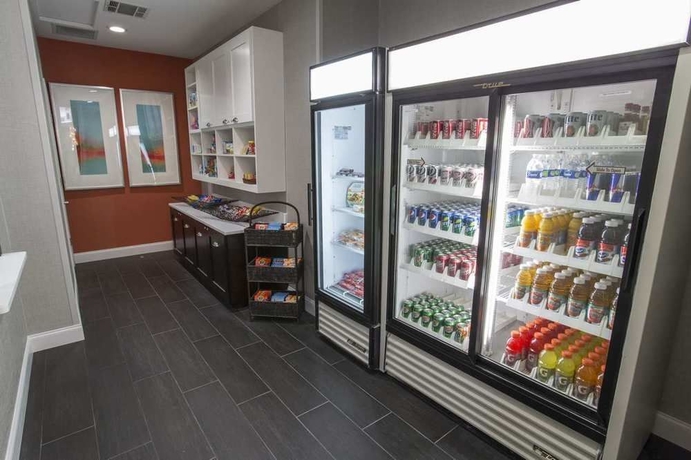 Imagen del bar/restaurante del Hotel Homewood Suites By Hilton Savannah. Foto 4