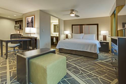 Imagen de la habitación del Hotel Homewood Suites By Hilton Savannah Historic Dist/riverfront. Foto 2