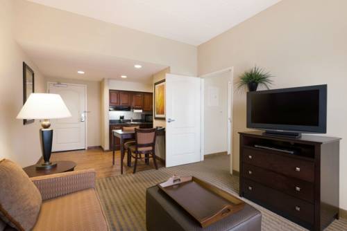 Imagen de la habitación del Hotel Homewood Suites By Hilton St Louis Park At West End. Foto 15