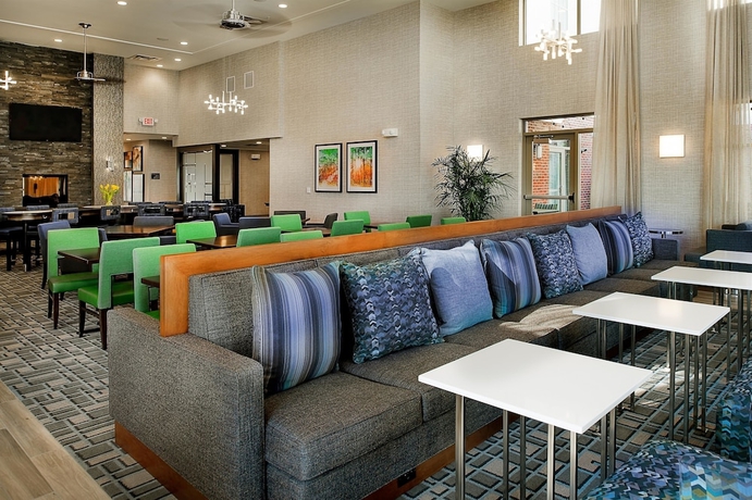 Imagen de los interiores del Hotel Homewood Suites By Hilton St. Louis Westport. Foto 18