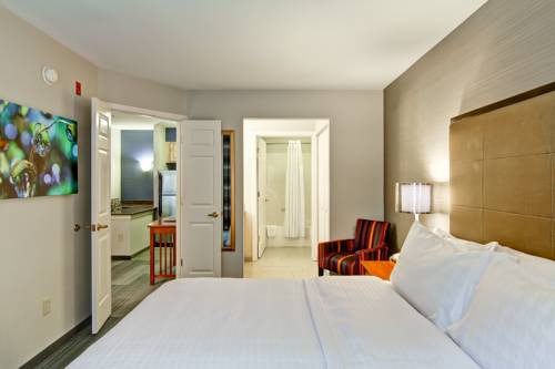 Imagen de la habitación del Hotel Homewood Suites By Hilton Stratford. Foto 13