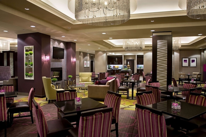 Imagen de los interiores del Hotel Homewood Suites By Hilton Toronto Vaughan. Foto 17