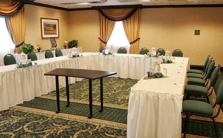 Imagen de los interiores del Hotel Homewood Suites By Hilton Toronto-mississauga. Foto 10