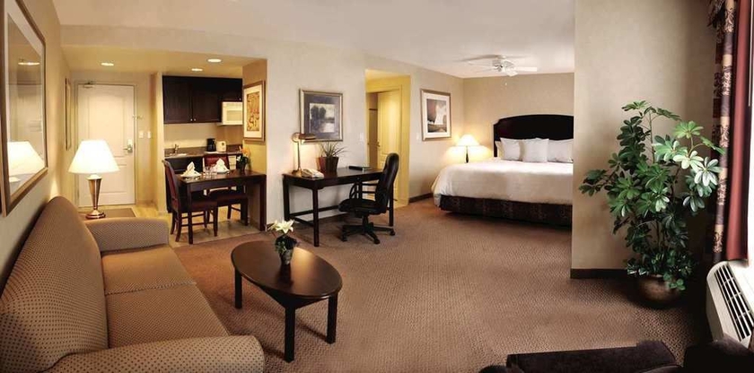 Imagen de la habitación del Hotel Homewood Suites By Hilton Toronto/oakville. Foto 7