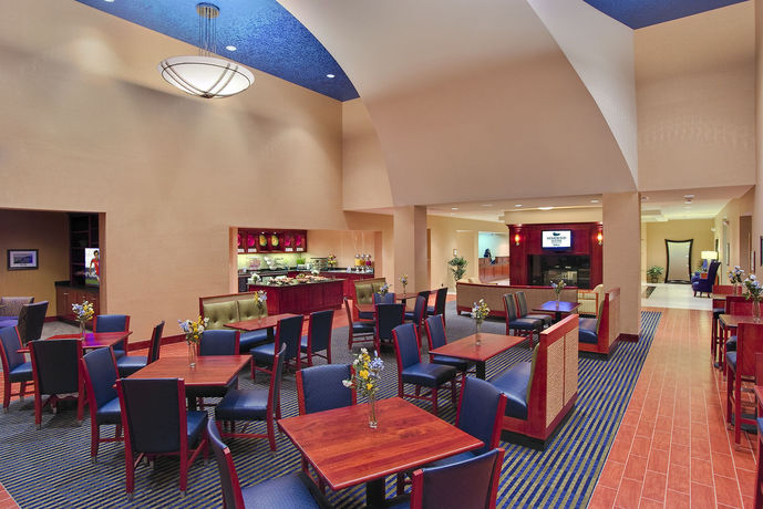 Imagen de los interiores del Hotel Homewood Suites By Hilton Virginia Beach/norfolk Airport. Foto 13