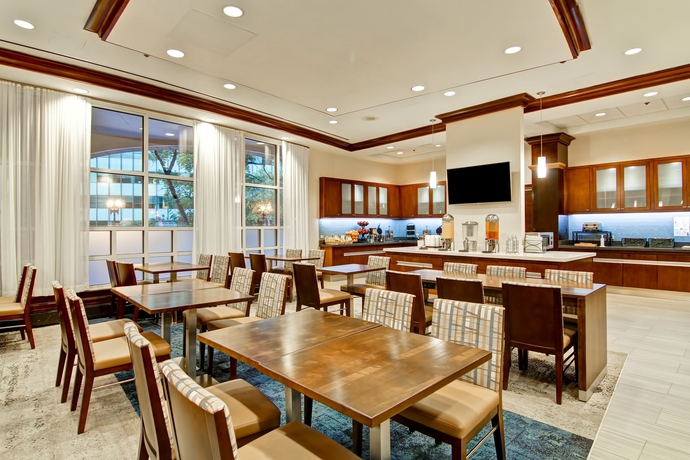 Imagen del bar/restaurante del Hotel Homewood Suites By Hilton Washington, D.c. Downtown. Foto 6