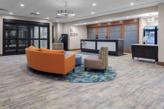 Imagen de los interiores del Hotel Homewood Suites By Hilton Wauwatosa Milwaukee. Foto 15