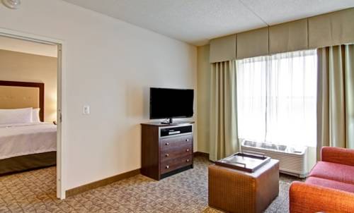 Imagen de la habitación del Hotel Homewood Suites By Hilton Woodbridge. Foto 3